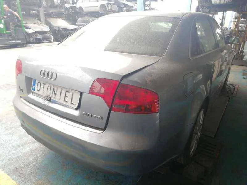 Tapa Maletero para Audi A4 Berlina (8E)