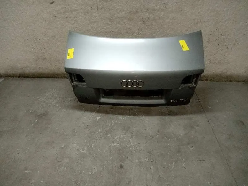 Tapa Maletero para Audi A4 Berlina (8E)