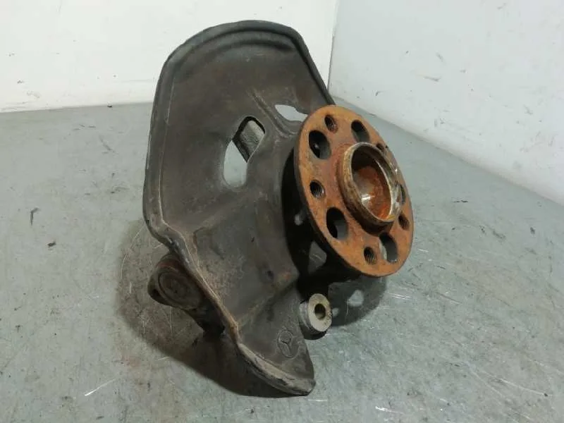 Mangueta Delantera Izquierda para Mercedes-Benz Clase A (W169)