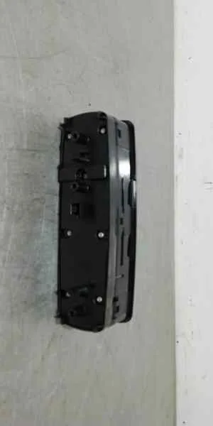 Mando Elevalunas Delantero Izquierdo para Mercedes-Benz Clase M (W164)