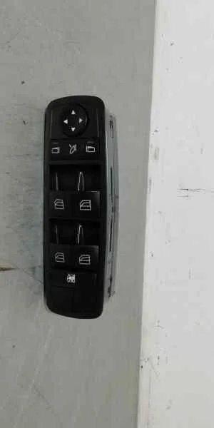 Mando Elevalunas Delantero Izquierdo para Mercedes-Benz Clase M (W164)