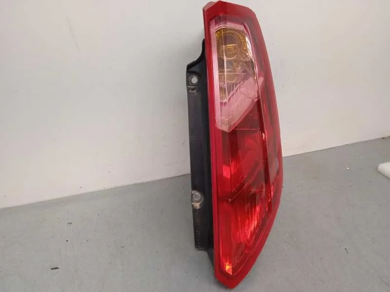 Piloto Trasero Derecho para Fiat Grande Punto (199)