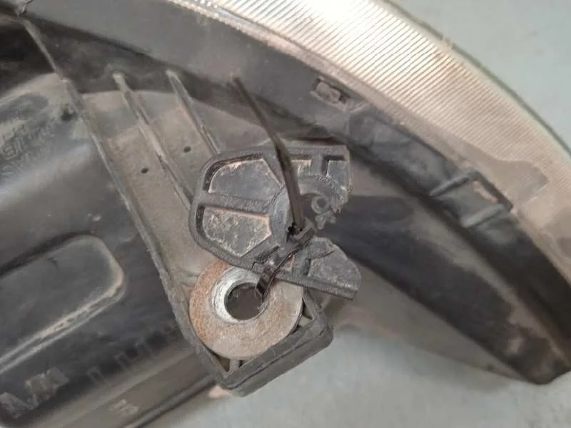 Faro Izquierdo para Kia Carnival