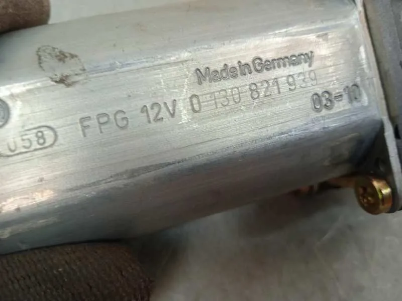 Motor Elevalunas Delantero Derecho para Ford Fiesta (Cbk)