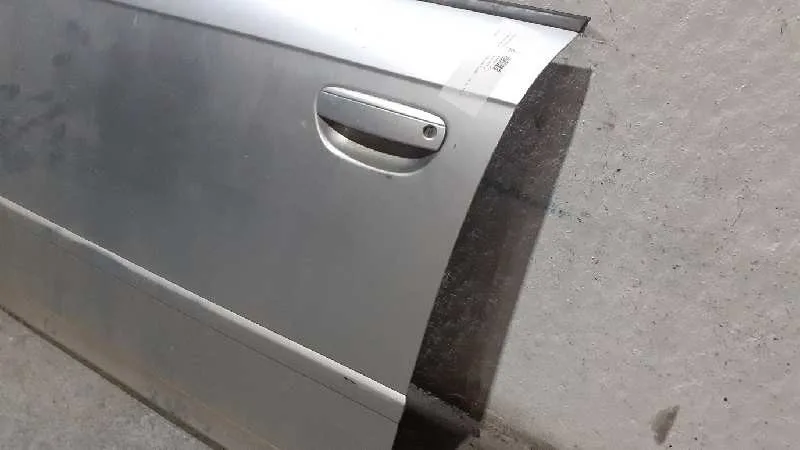 Puerta Delantera Izquierda para Seat Exeo Berlina (3R2)