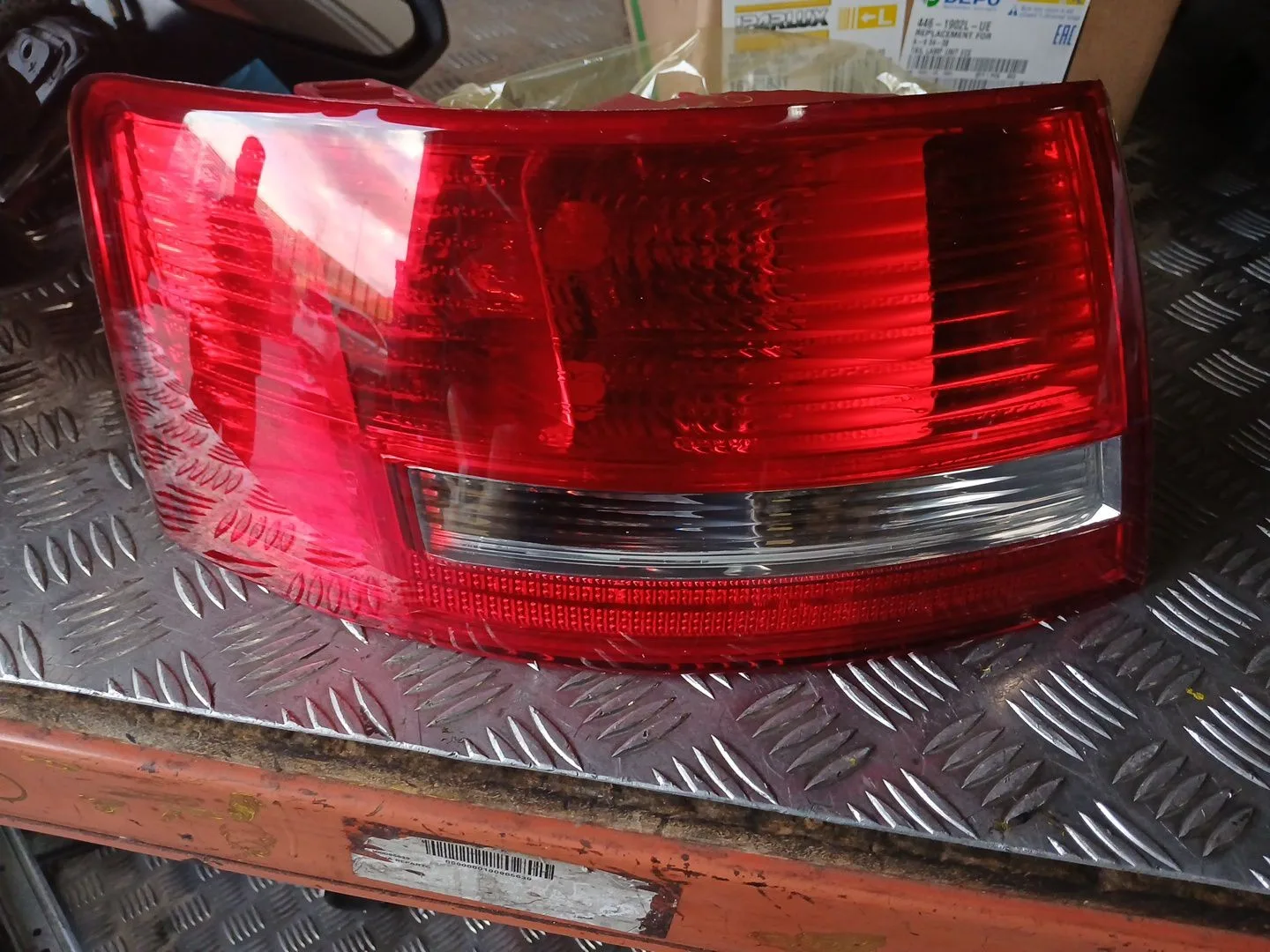 Piloto Trasero Izquierdo para Audi A6 Berlina (4F2)