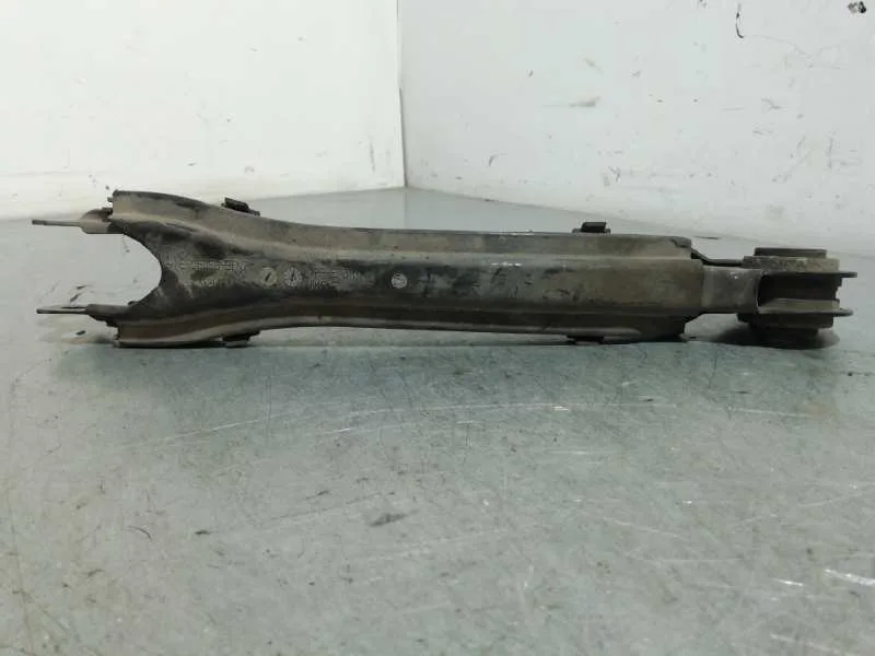 Brazo Suspension Inferior Trasero Derecho para Mercedes-Benz Clase C (W204) Familiar