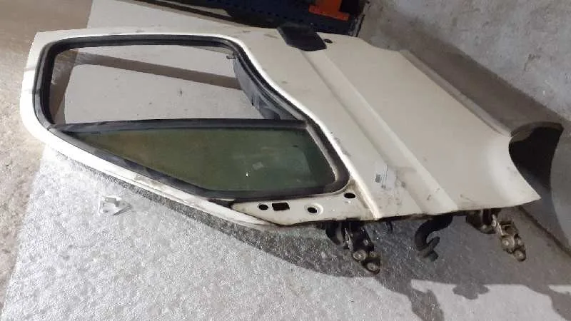 Puerta Delantera Izquierda para Iveco Daily Caja Cerrada (2006 =>)