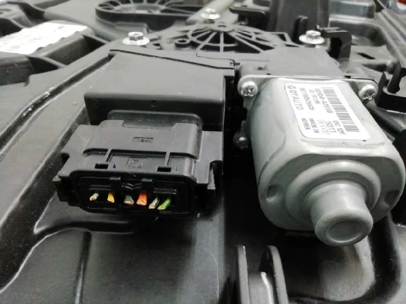 Elevalunas Delantero Izquierdo para Kia Cee'd