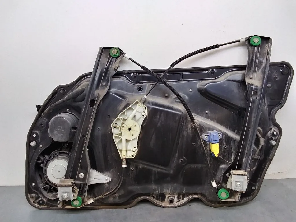 Elevalunas Delantero Izquierdo para Volkswagen Passat Berlina (3C2)