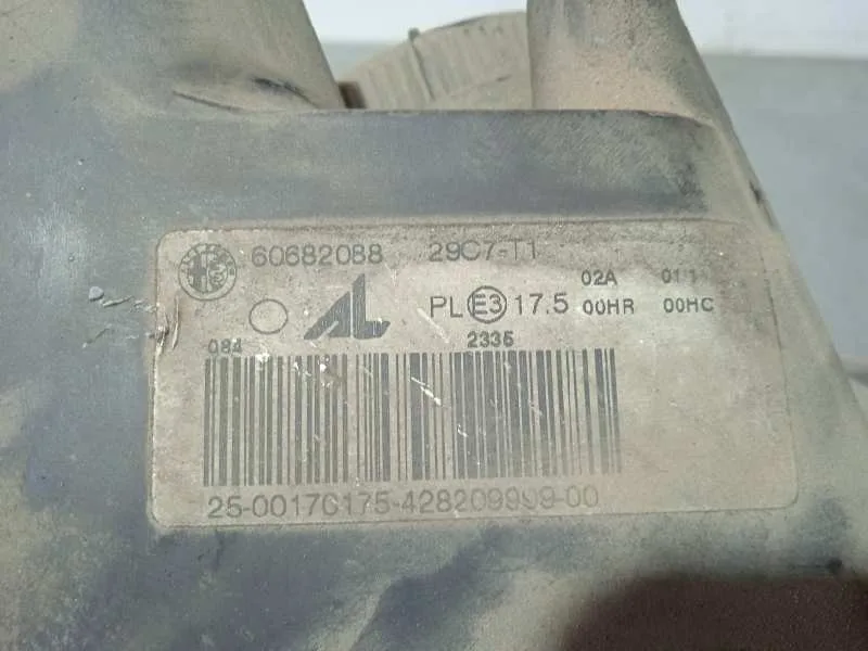 Faro Derecho para Alfa Romeo 159 (140)