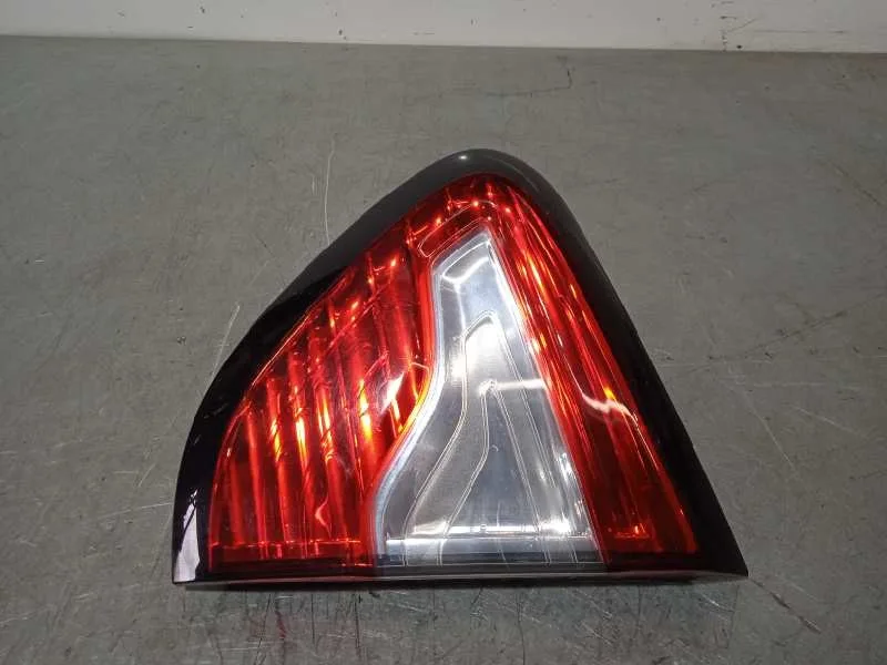 Piloto Trasero Derecho Interior para Renault Captur