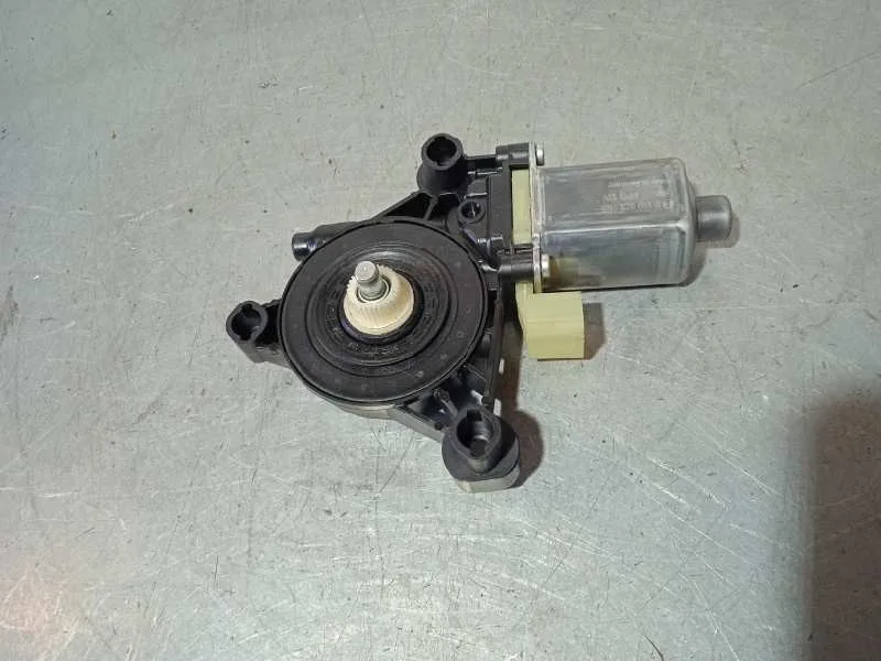 Motor Elevalunas Delantero Izquierdo para Audi A4 Berlina (8W2)