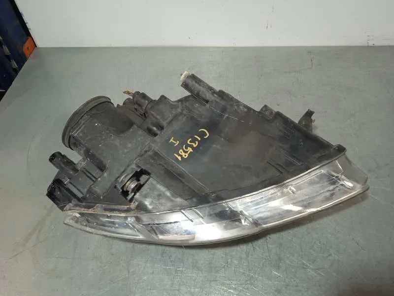 Faro Izquierdo para Volkswagen Passat Variant (3C5)
