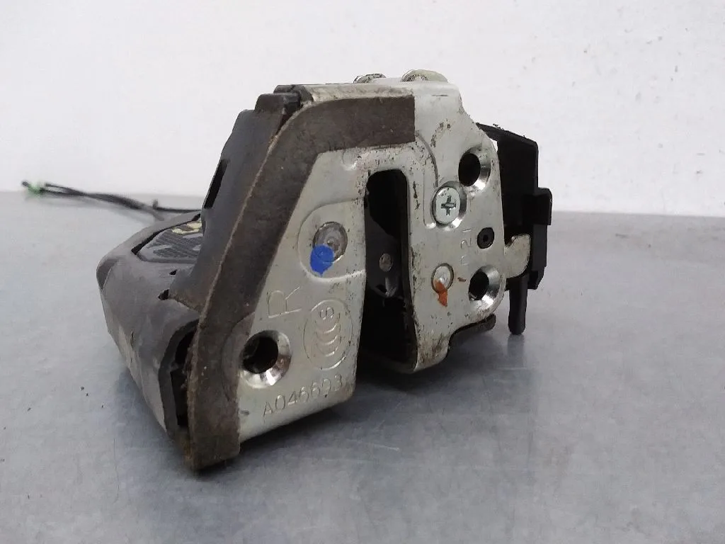 Cerradura Puerta Trasera Derecha para Toyota Auris