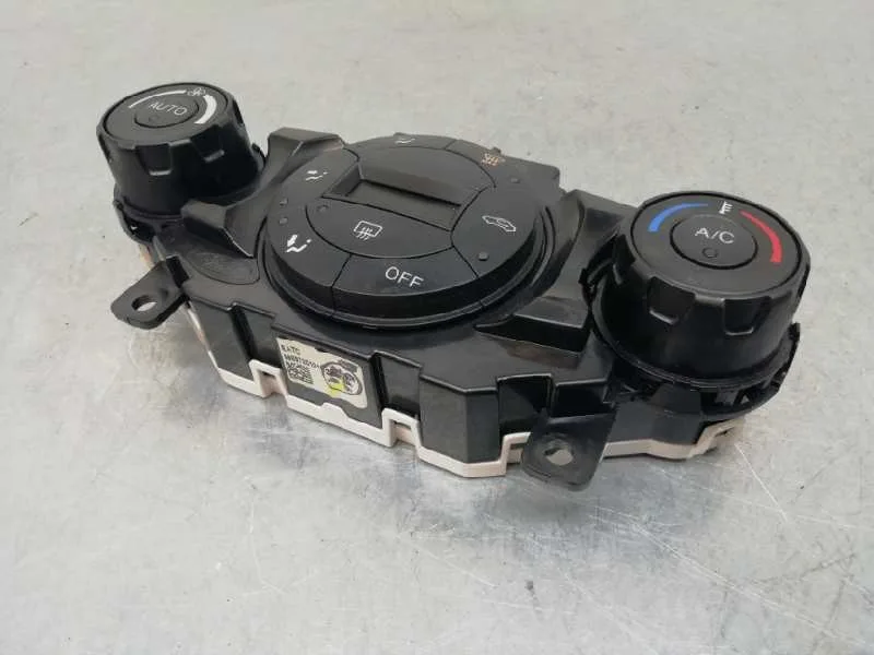 Mando Climatizador para Ford Fiesta (Cb1)