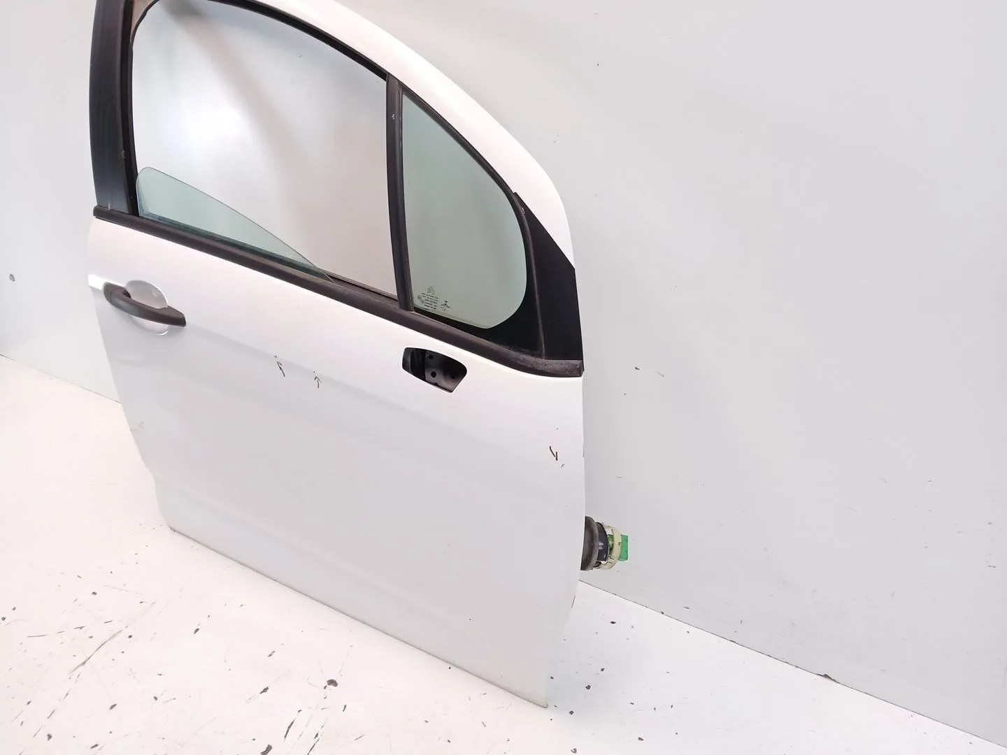 Puerta Delantera Derecha para Citroën C3