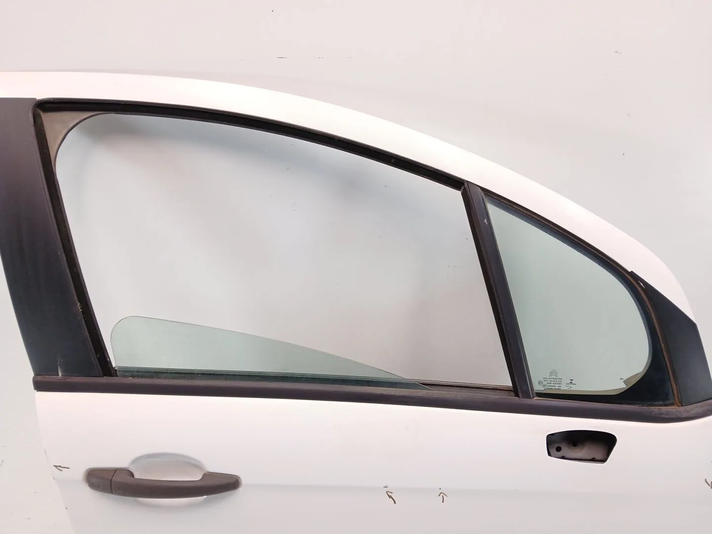 Puerta Delantera Derecha para Citroën C3