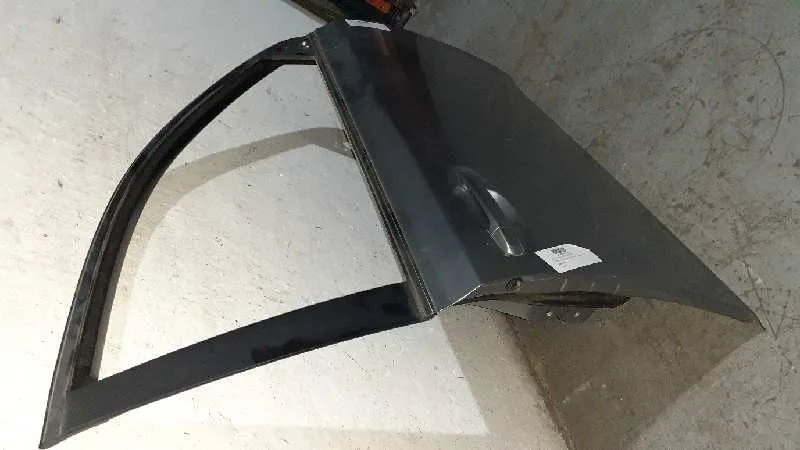 Puerta Delantera Derecha para Subaru Legacy Lim. B14