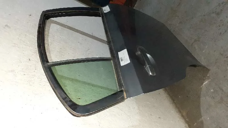 Puerta Trasera Derecha para Subaru Legacy Lim. B14