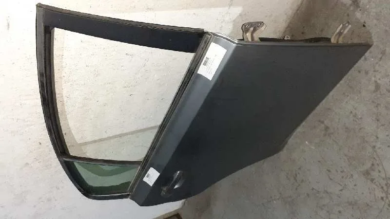 Puerta Trasera Derecha para Subaru Legacy Lim. B14