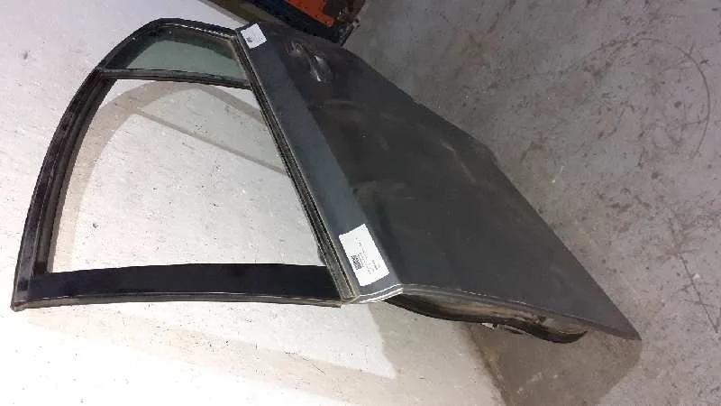 Puerta Trasera Izquierda para Subaru Legacy Lim. B14