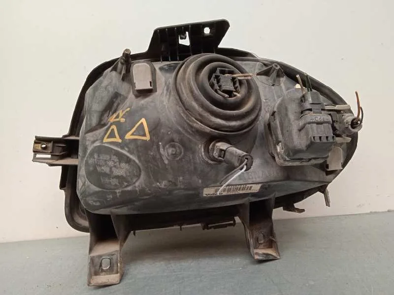 Faro Derecho para Renault Clio Ii Fase I (B/Cbo)
