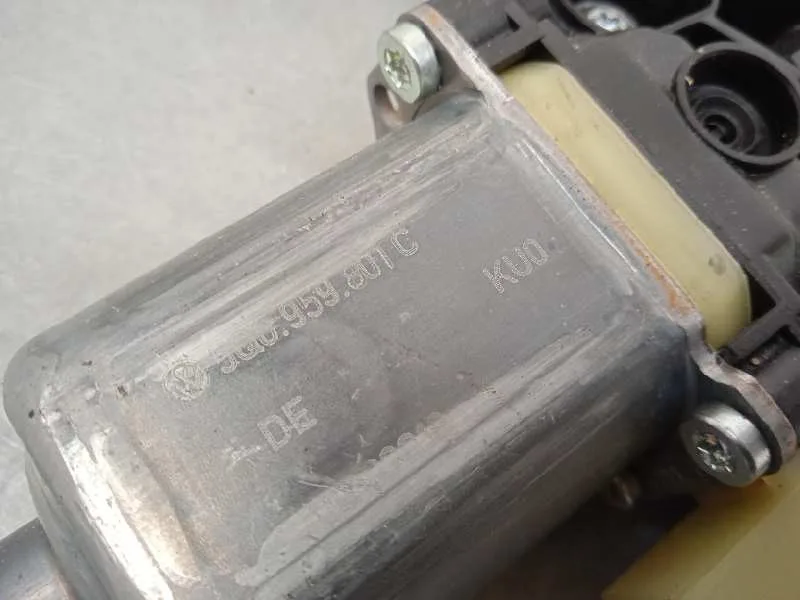 Elevalunas Delantero Izquierdo para Volkswagen Golf Vii Lim. (Bq1)