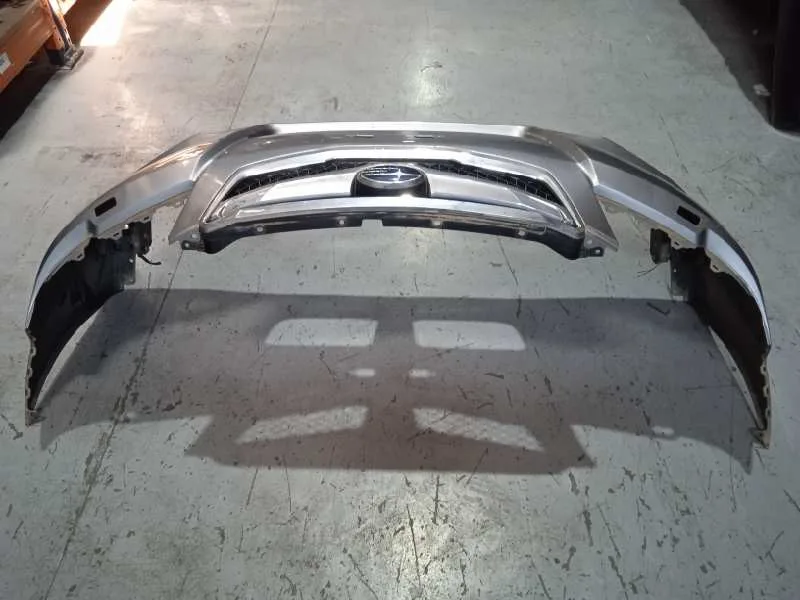 Paragolpes Delantero para Subaru Legacy Kombi/Outback B14
