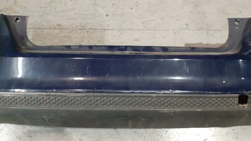 Paragolpes Trasero para Ford Focus Lim. (Cb8)