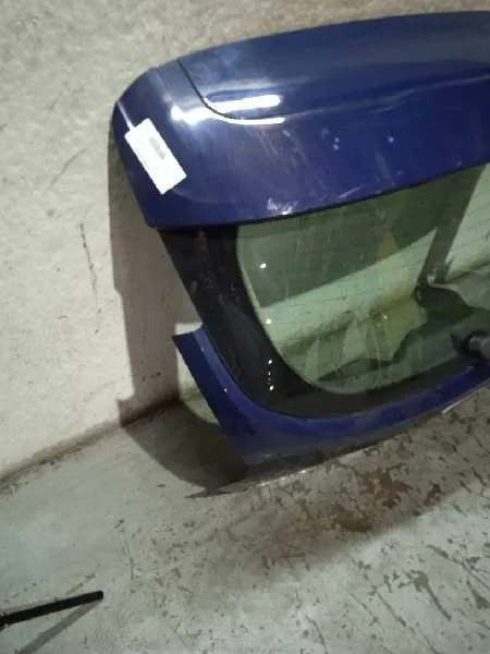 Porton Trasero para Ford Focus Lim. (Cb8)
