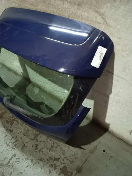 Porton Trasero para Ford Focus Lim. (Cb8)