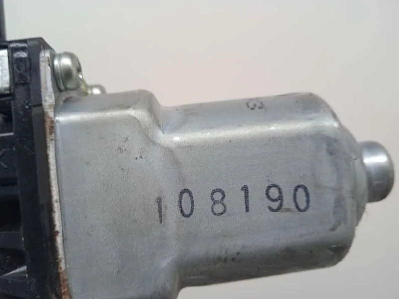 Elevalunas Delantero Derecho para Subaru Legacy Kombi/Outback B14