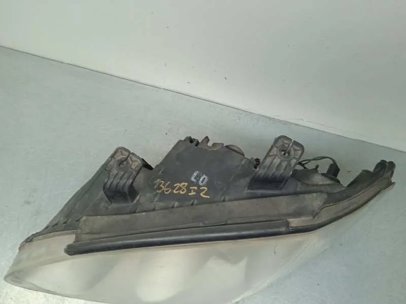 Faro Izquierdo para Ssangyong Rodius