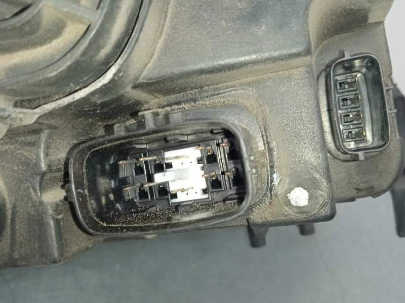 Faro Izquierdo para Mazda 6 Monovolumen (Gy)