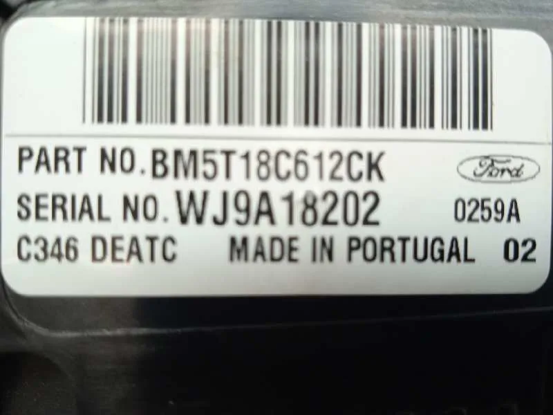 Mando Climatizador para Ford Focus Lim. (Cb8)