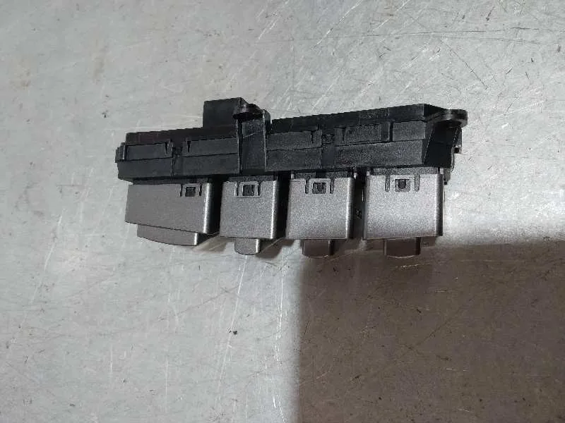 Interruptor para Fiat Bravo (198)
