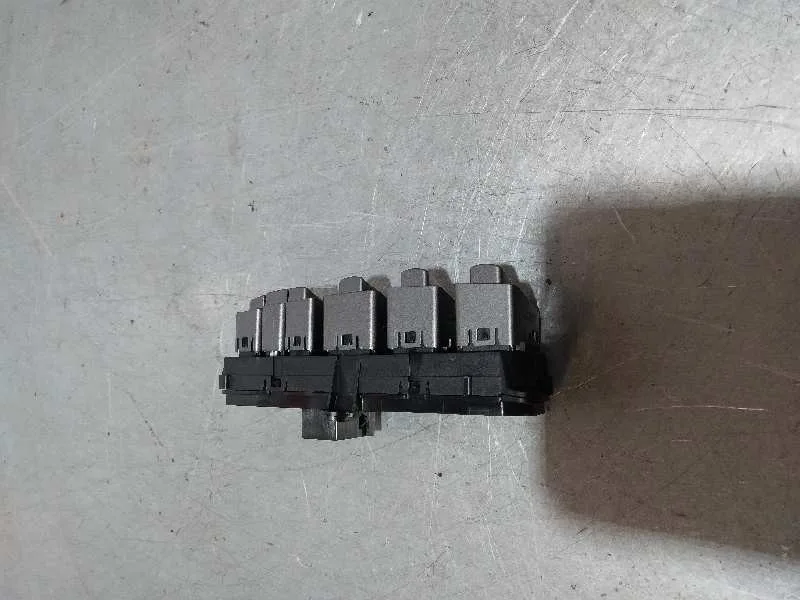 Interruptor para Fiat Bravo (198)