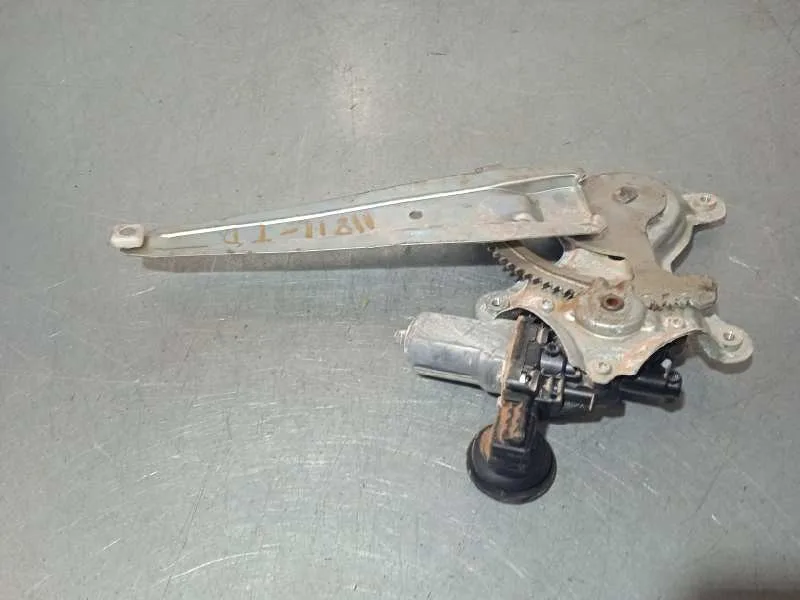Elevalunas Trasero Derecho para Toyota Rav 4 (A3)