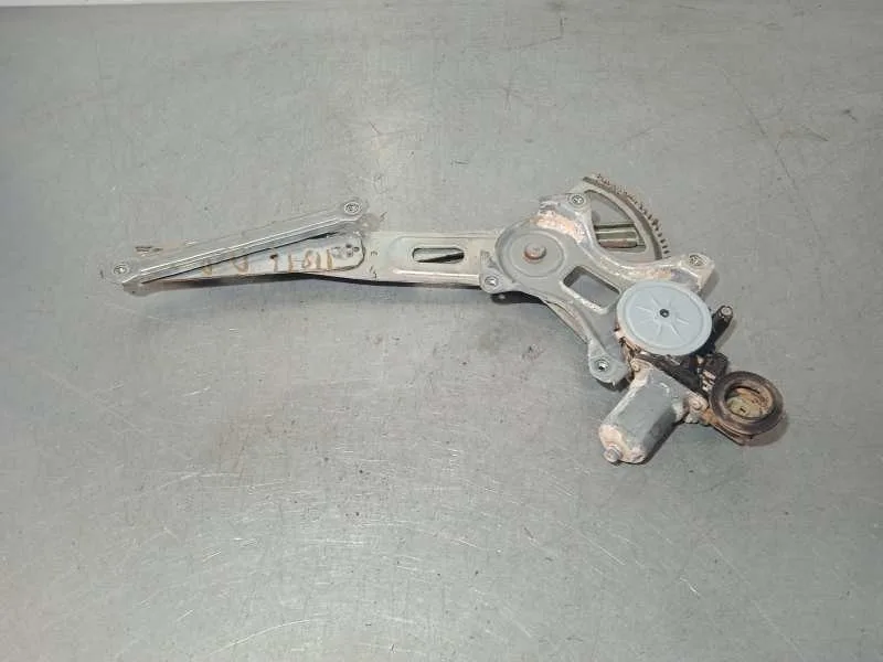 Elevalunas Delantero Derecho para Toyota Rav 4 (A3)