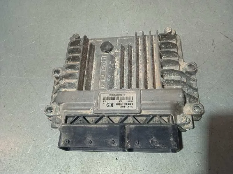 Centralita Motor Uce para Kia Carnival