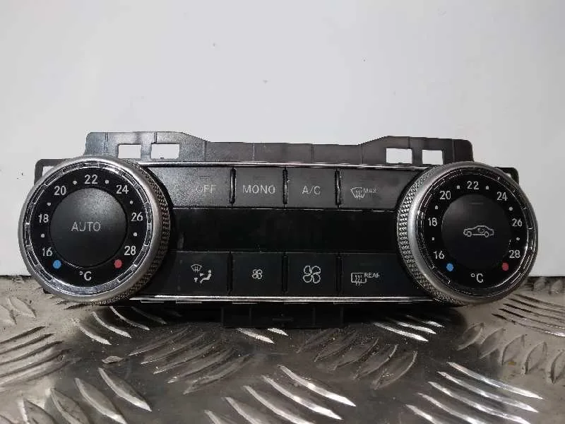 Mando Climatizador para Mercedes-Benz Clase C (W204) Berlina