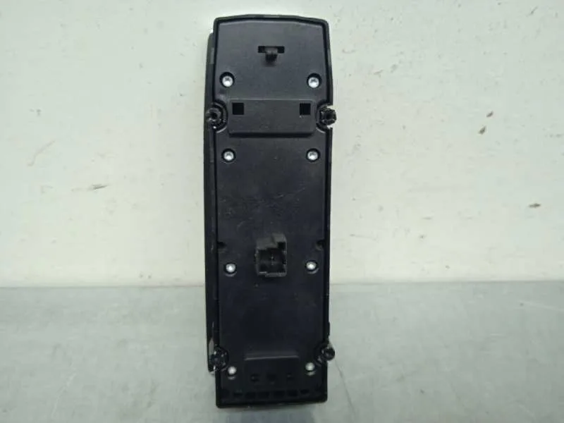 Mando Elevalunas Delantero Izquierdo para Mercedes-Benz Clase C (W204) Berlina