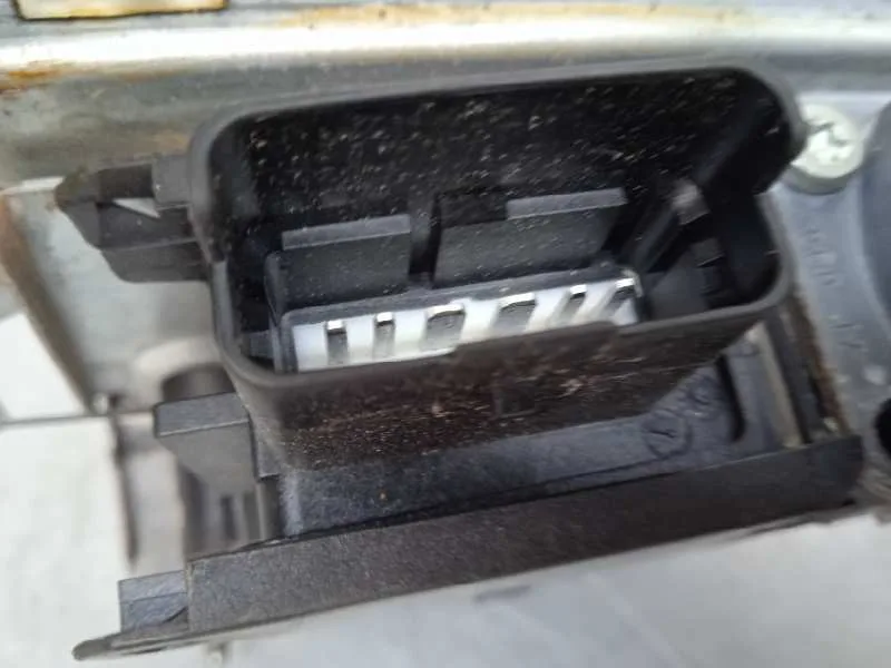 Elevalunas Delantero Izquierdo para Peugeot 208