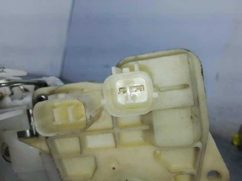 Cerradura Puerta Delantera Derecha para Honda Jazz (Gd1/5)