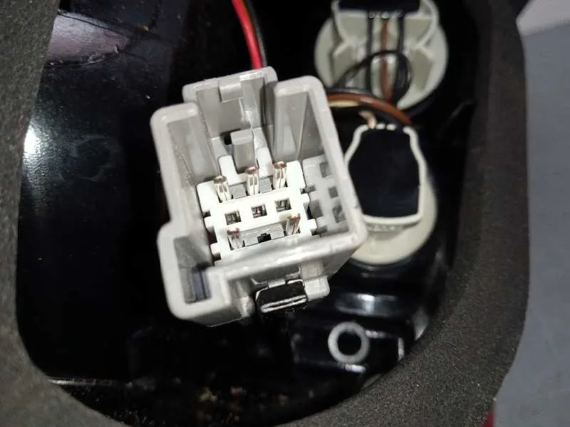 Piloto Trasero Derecho para Ford Fiesta (Ccn)