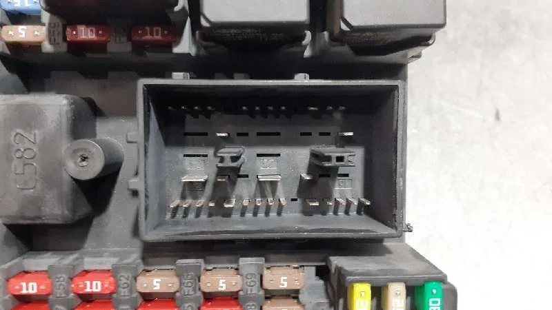 Caja Reles / Fusibles para Land Rover Range Rover Sport