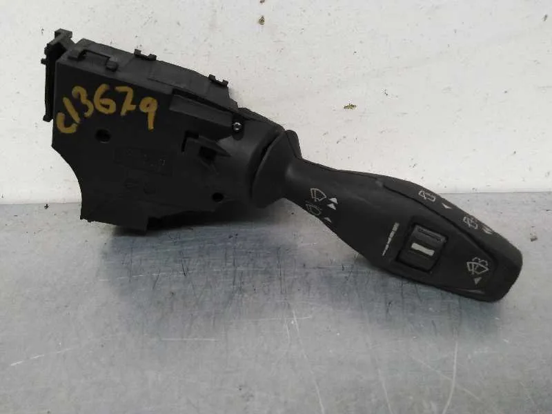 Mando Limpia para Ford Fiesta (Ccn)