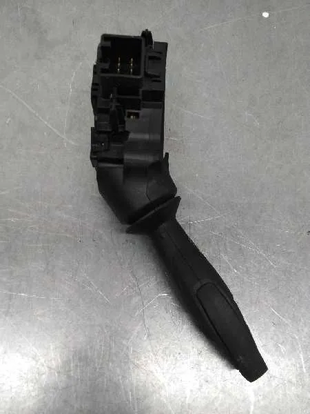 Mando Limpia para Ford Fiesta (Ccn)