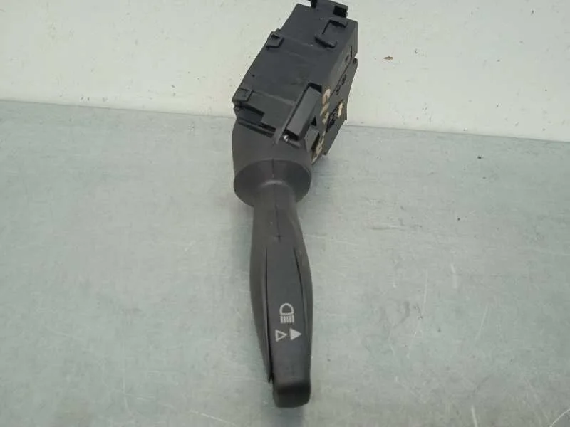 Mando Intermitentes para Ford Fiesta (Ccn)